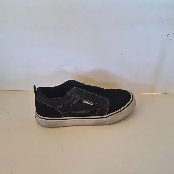 Airwalk Black White Low Top Skate Shoes Lace Up Sneakers Youth Kids SIze 3 US - Picture 7 of 11